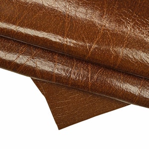 Pelllame di Vitello LUCIDO marrone, pellame sportivo con rughe, pelle rigida spessa 1.8 - 2.1 mm B15853-VT La Garzarara