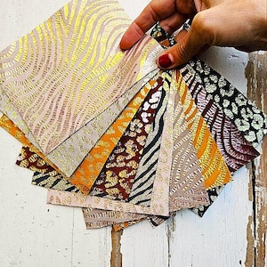 10 Ritagli di pellami unici selezionati, stampa ANIMALIER,  pezzi di pelle assortimento mix di fantasie come da foto   RT260 La Garzarara