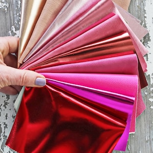 10 Ritagli di pelle Rosso e Rosa, scampoli laminati e NON, tinta unita, lisci, con grana, spessori e morbidezze varie    B1537  La Garzarara