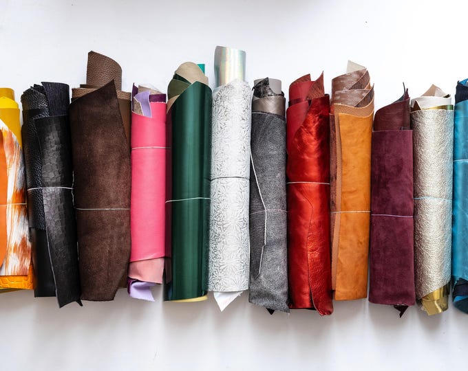 Remnants LEATHER SCRAPS pack – 60 pieces, 12-color mix solid & printed offcuts 8×10-25×20 cm for crafts La Garzarara 60PZ/B