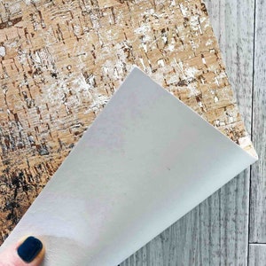 Fogli di SUGHERO naturale stampa astratta argento e PELLE di vitello color panna accoppiata nel retro 15x12 cm/25x20cm/30x30cm/40x40cm  B832