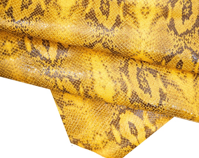 YELLOW SNAKE printed cowhide, python textured glossy leather hide, reptile pattern on soft calfskin, 0.9 - 1.0 mm B16462-ST La Garzarara