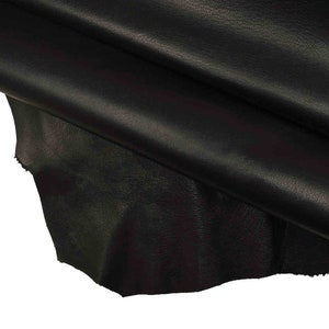 Nappa nera da abbigliamento, lotti di pellame nero di agnello, morbido setoso , 0.6 - 0.8 mm B10382-TB La Garzarara