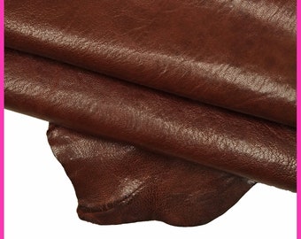 BURGUNDY vintage leather skin, vegetable tan glossy goatskin, wrinkled skin B16346-VT La Garzarara