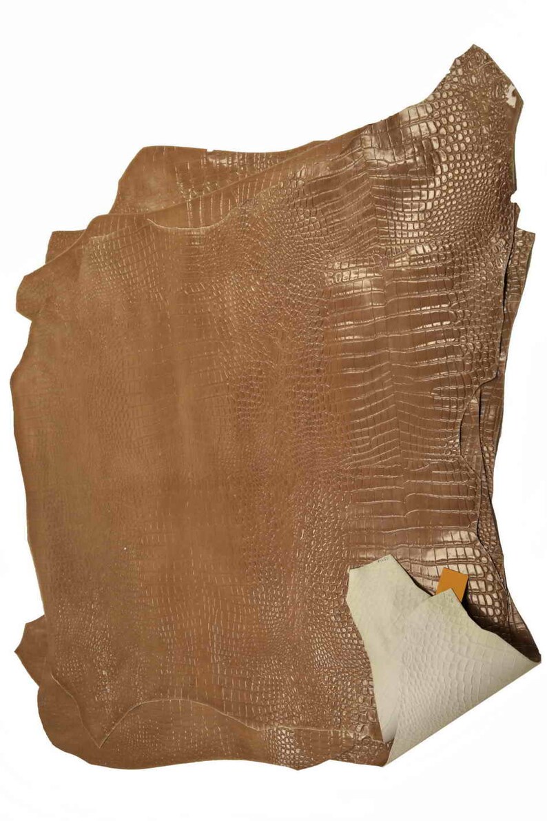 croco printed taupe baby calf glossy slightly cloudy color Italian leather slightly stiff A9789-ST La Garzarara patent-like look