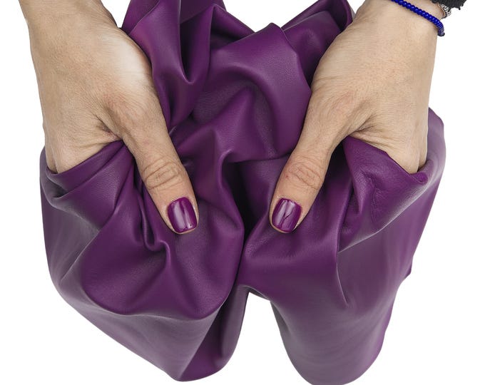 Purple thin smooth soft sheepskin leather, violet lambskin for GARMENTS and crafting B17608-TU La Garzarara