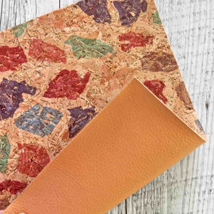 Fogli di SUGHERO naturale stampa astratta multicolore con PELLE color salmone accoppiata nel retro 15x12 cm / 25x20 cm / 30x30 cm   B933