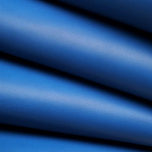 PELLE liscia BLUETTE, vitello blu elettrico un pò rigido, pellame italiano pieno fiore semi lucido 1.4-1.6 mm B17772-TU  La Garzarara