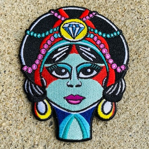 ¡Retenciones! Cleopatra… Storms of Giza V6 limitada a 100. 3,5 pulgadas
