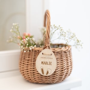 Personalisiertes Osterkörbchen mit Anhänger und Korb | Frohe Ostern Outline | Holzschild Baby Kind Ostertasche Geschenkidee | Osternest