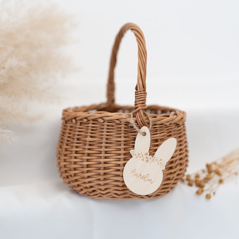 Personalized Easter basket with engraving and basket | Bunny with wreath | Wooden sign, baby/child Easter bag, gift idea image 5