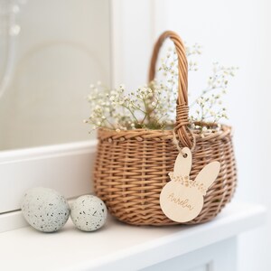 Personalized Easter basket with engraving and basket | Bunny with wreath | Wooden sign, baby/child Easter bag, gift idea image 3