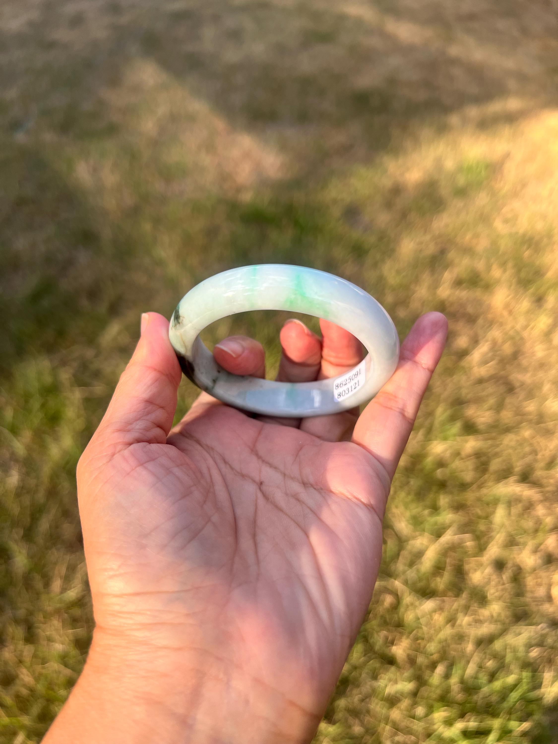 明るいグリーン 54 mm 100%天然グレードA 翡翠バングルブレスレット