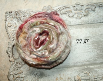 Hand-dyed Merino Wool / Tencel / Milk Silk - Bunch of Roses - Roving