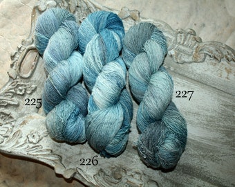 225 / 226 / 227 / 228 / 229 / 230  - Atelier Zitron Filisilk  - Lacegarn handgefärbt  - aus Merino - Seide