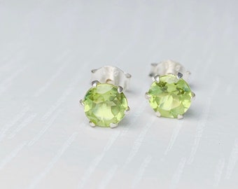 Peridot Stud Earrings, Peridot studs, Peridot Earrings, Sterling silver, Crystal earrings, Green Peridot, Large studs, Gift
