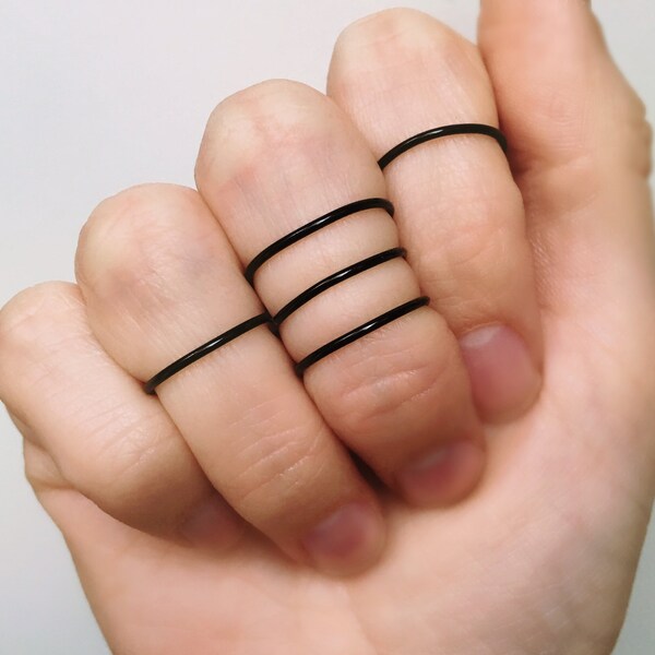 5 Black Midi Rings, Black Knuckle rings, Midi rings, Knuckle rings, Stackable rings, Knuckle ring set, Black ring, Adjustable ring
