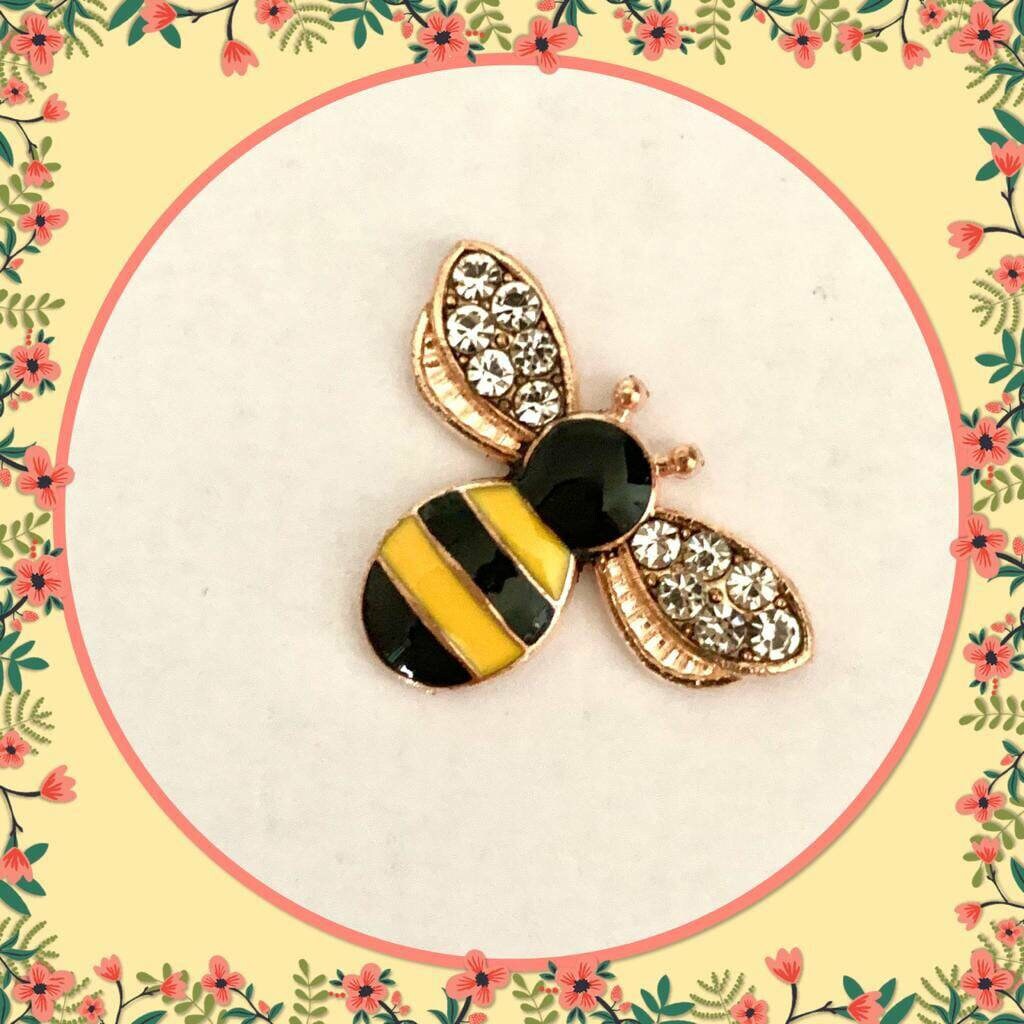 bee shaped needle minder