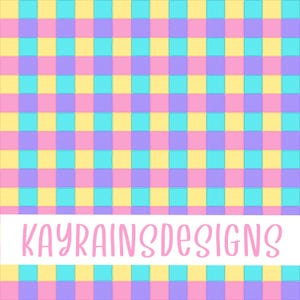 Peut inclure: Un motif sans couture de carrés de couleur pastel en jaune, rose, bleu et violet. Le motif est répété sur toute l'image. Le texte "KAYRAINS DESIGNS" est en bas de l'image.
