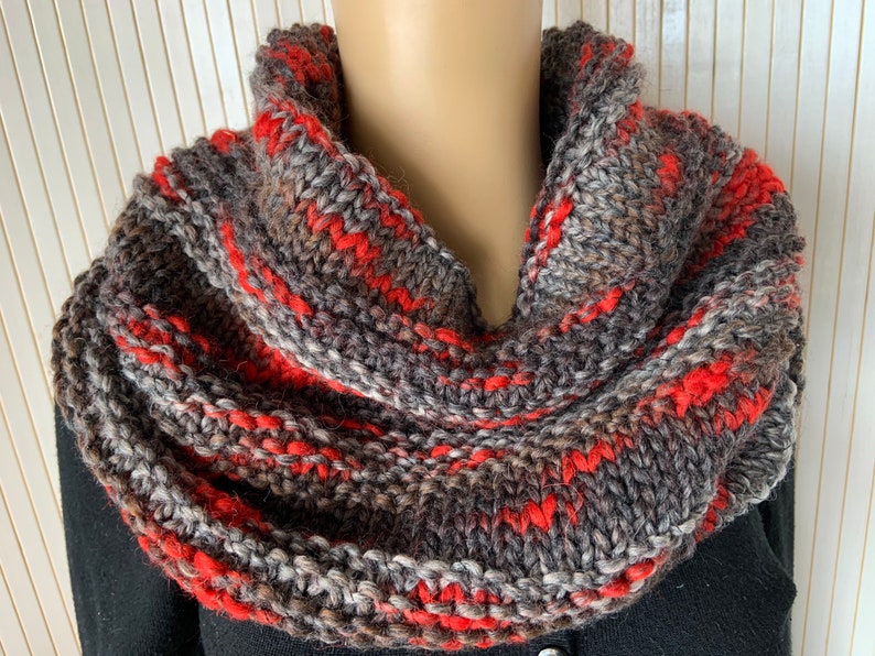 Chunky Knit Cowl Unisex Cowl Wool Neck Warmer Winter Knit Snood Infinity Scarf Circle Scarf Infinity Cowl Hand Knit Cowl Scarf