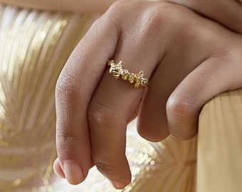Delicate Ring, Diamond Ring, 14k Gold Ring, Unique Ring, Natural Ring, Bridal Ring, Wedding Ring, Romantic Ring, Leaf Ring, Flower Ring