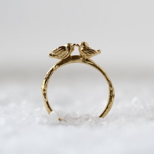 Love ring Kissing Love Birds Ring Romantic Ring, Solid Gold Ring, Nature Ring, Woodland Ring, Romantic Jewelry, Anniversary Gift For Her, image 1