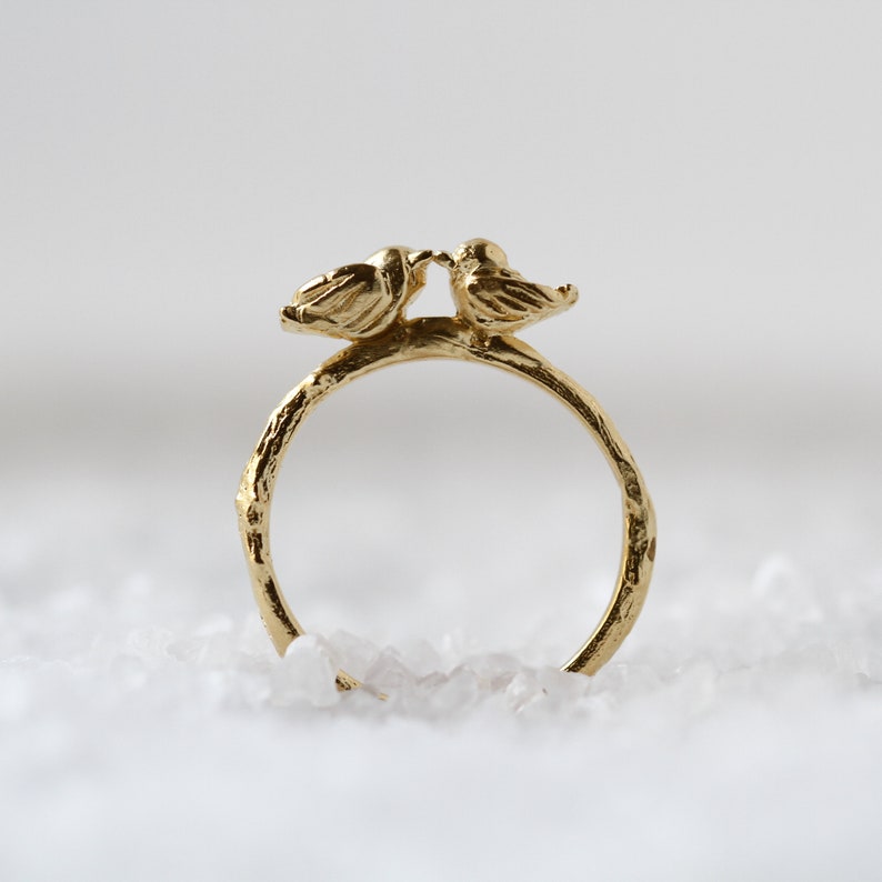 Love ring Kissing Love Birds Ring Romantic Ring, Solid Gold Ring, Nature Ring, Woodland Ring, Romantic Jewelry, Anniversary Gift For Her, image 1