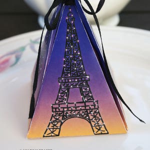 Eiffel Tower favor box // Paris treat box // French theme party favor // Paris party favor // Paris at night // Eiffel Tower lights