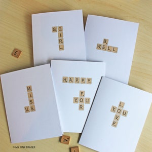 Conjunto de tarjetas temáticas de Scrabble