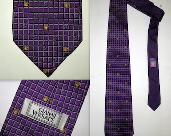 Gianni Versace Herren Medusa Kopf Krawatte. Jahrgang 1990er Jahre. 100% Seide. Nie getragen. Perfekter Zustand.