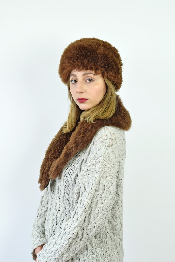 Brown Fur Hat and Collar, Vintage Women Fur Hat, Real Fur  display picture 2