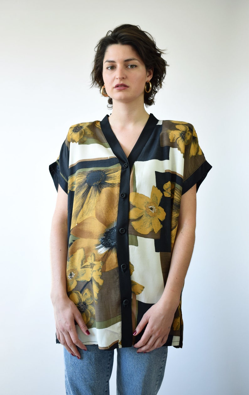 large size long tunic blouse with padded shoulders Vintage floral viscose blouse