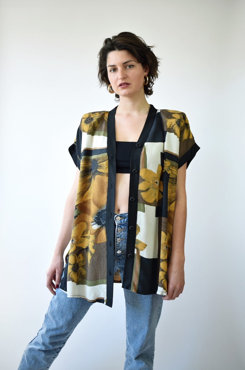 large size long tunic blouse with padded shoulders Vintage floral viscose blouse