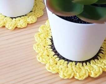Sunflower Coasters x2, Crochet tiny Doily, Cute table decoration, Rustic French country home decor