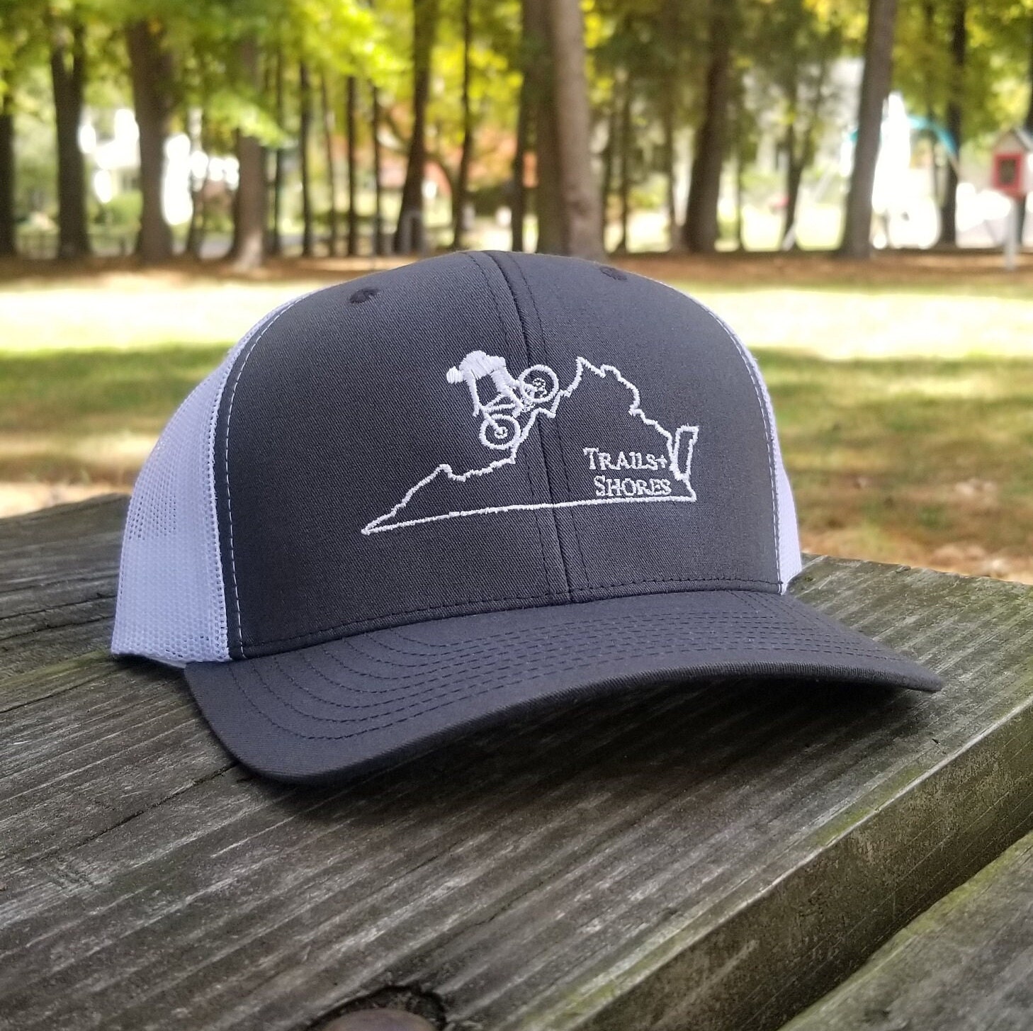 Virginia Mountain Bike Hat charcoal/white Hat -  Canada