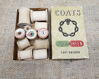 Vintage Wooden Spools, J & P Coats, Nostalgic Box Display, Original Wooden Spools, Wooden Threads, Sewing Collection, Sewing Decor