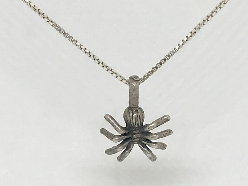 Craft Supplies Free Shipping within the USA Vintage Charm M98 Pendant Sterling Silver Spider