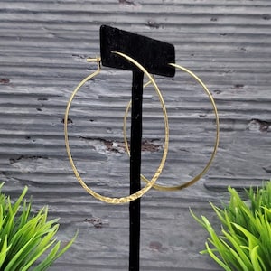 Hammered Brass Hoop Earrings / Hoop Earrings / Simple Earrings / Thin Hoop Earrings / Minimalistic Earrings / Large Hoop Earrings