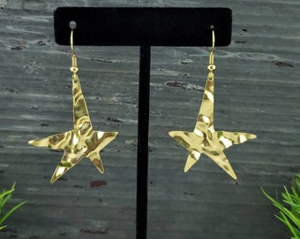 Hammered Raw Brass Earrings / Star Earrings / Dangle Star Earrings / Celestial Earrings / Brass Earrings