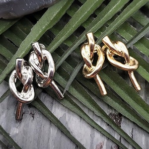Small Knot Earrings / Statement knot Earrings / Small Earrings / Vintage Inspired Earrings / Gold Knot Earrings / Silver Knot Earrings