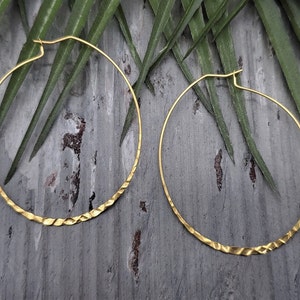 Hammered Brass Hoop Earrings / Hoop Earrings / Simple Earrings / Thin Hoop Earrings / Minimalistic Earrings / Large Hoop Earrings image 6