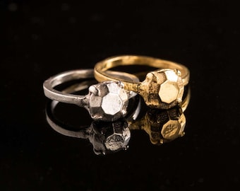 Silver statement ring, Unique silver ring, Diamond alternative ring, Diamond shape ring, Dainty ring, Large diamond ring, Unique women ring