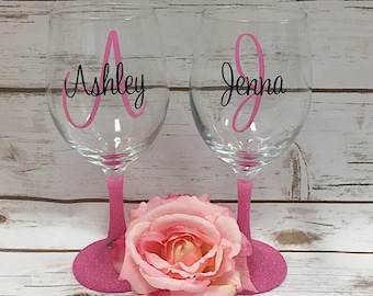 personalized wine glass, wine gift women, glitter wine glass, mom gift for her, custom bridal party gifts, monogram wine glass, best selling