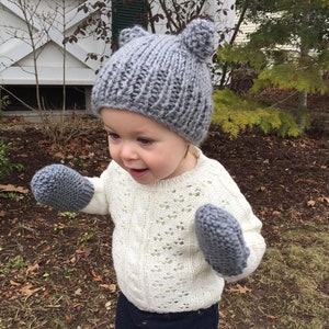 Baby girl hat and mittens set sales