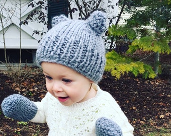 Stickmönster för småbarn med björnöron och stickad mössa, enkelt
