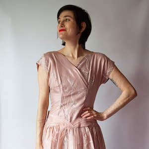 1950s Pastel Pink Party Dress: Abstract Print, Bow Back