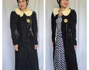 1940s velvet opera coat