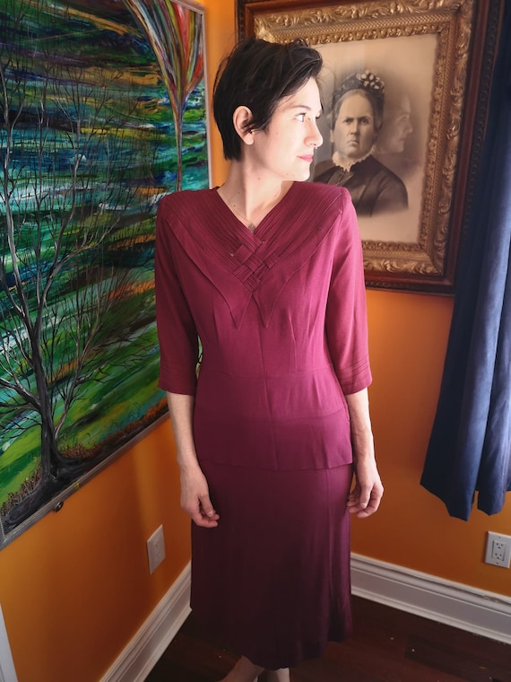 Beautiful 1940's maroon day dress