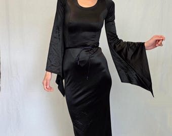 Y2K Gothic Schwarz Maxi Kleid Schnüren Zurück Bell-Sleeve-Morticia Addams XS