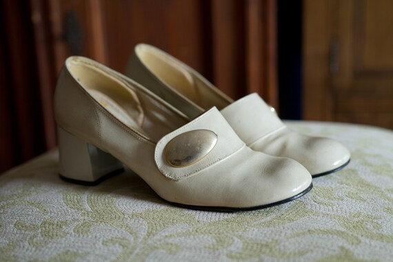 70's cream platform shoes